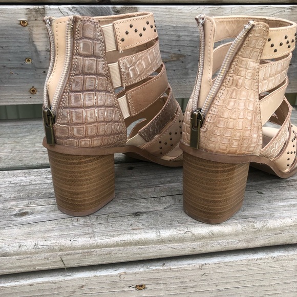 Gimmicks open ankle boots, size 7.5 - Picture 6 of 6